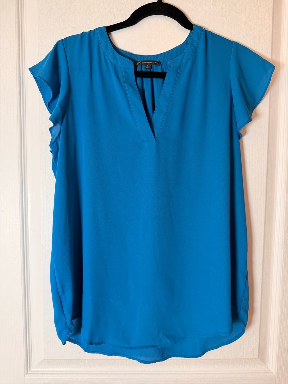 Adrianna Papell Blue Short Sleeve V-Neck Blouse – Size M
